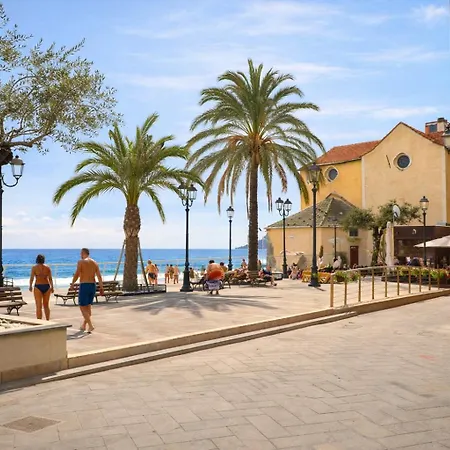 Apartment Lemon & Salt Seafront With Amazing Terrace - Prime Location Alassio